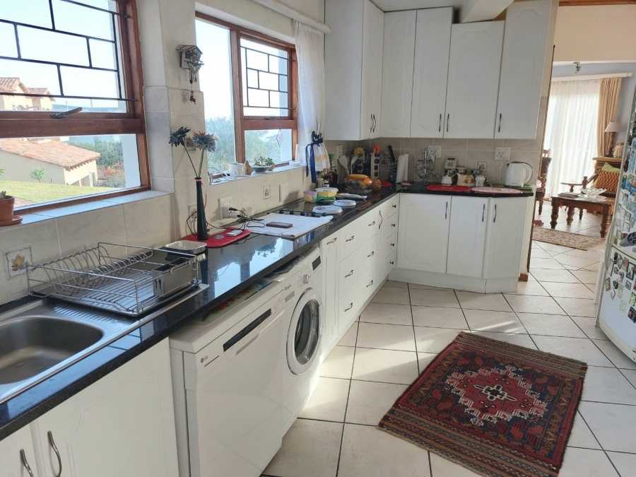 6 Bedroom Property for Sale in Cola Beach Western Cape